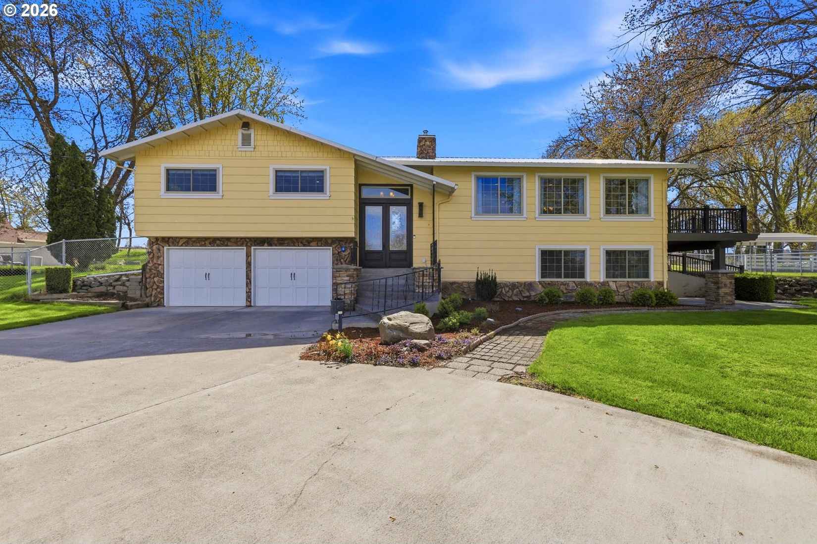 1290 E Highland Ave  
