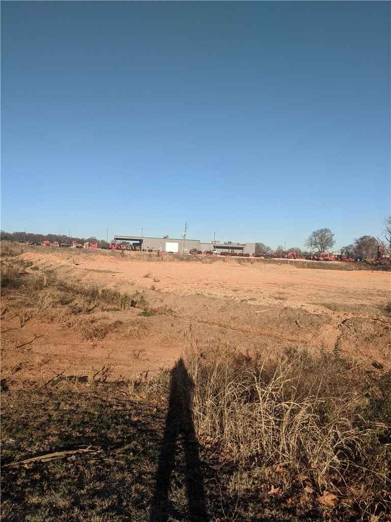 1602 N 65 Hwy  