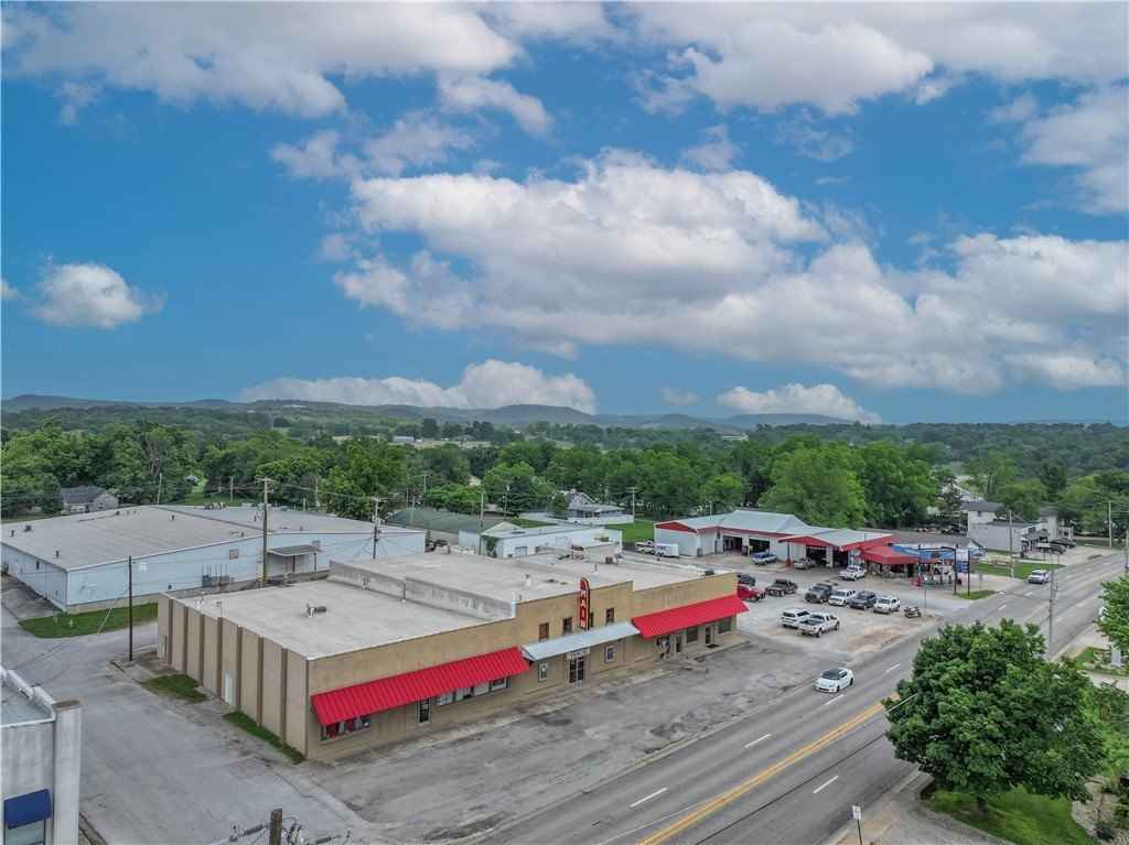 205 207 209 S Main St  