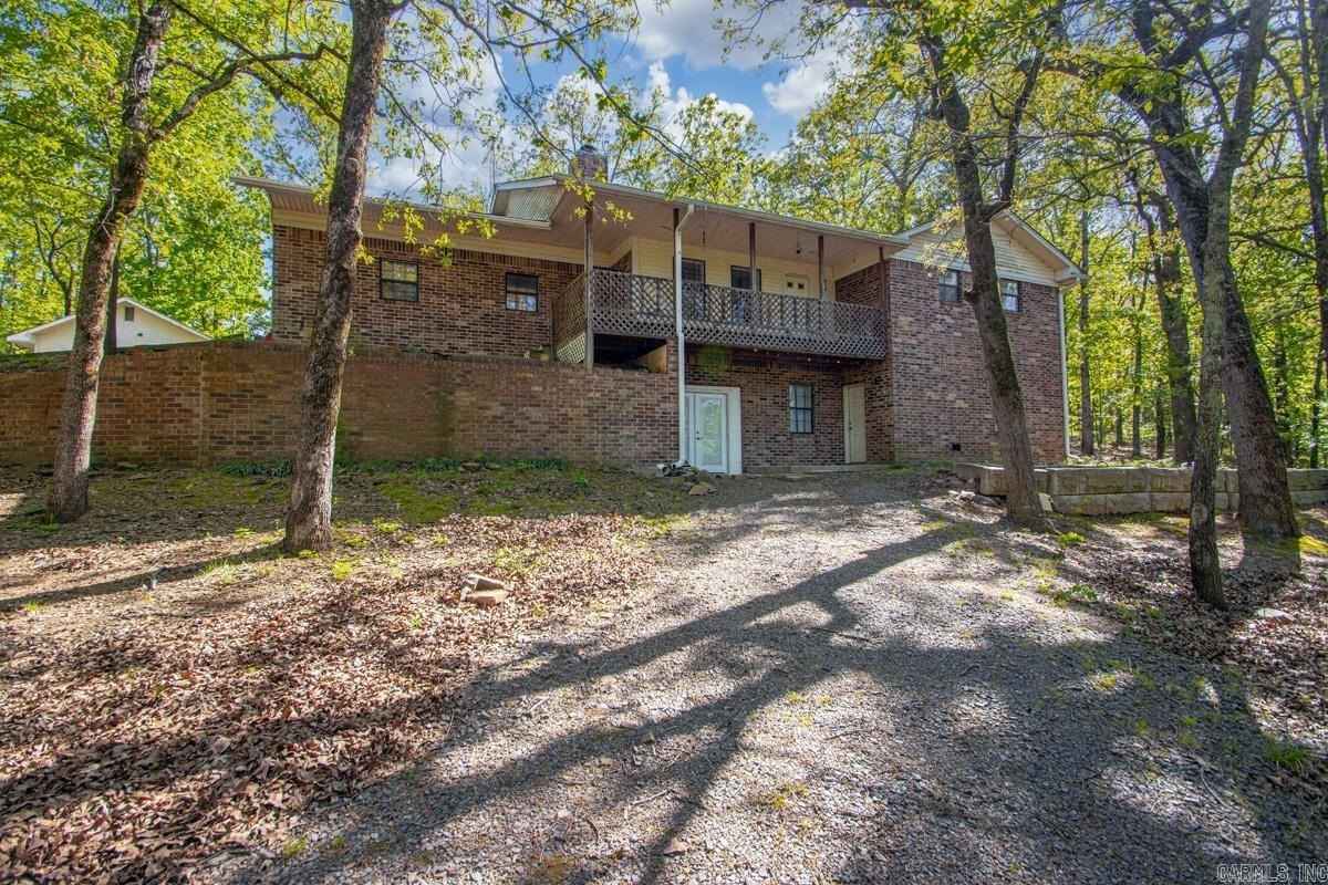 16 Pinecrest  