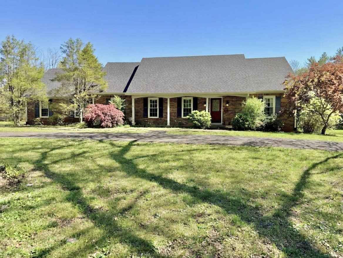 518 Drakesborough Dr  