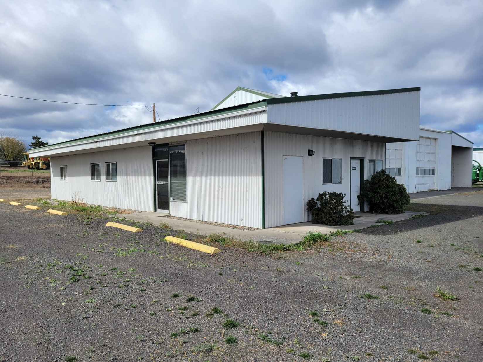 3390 SW Hwy 97  