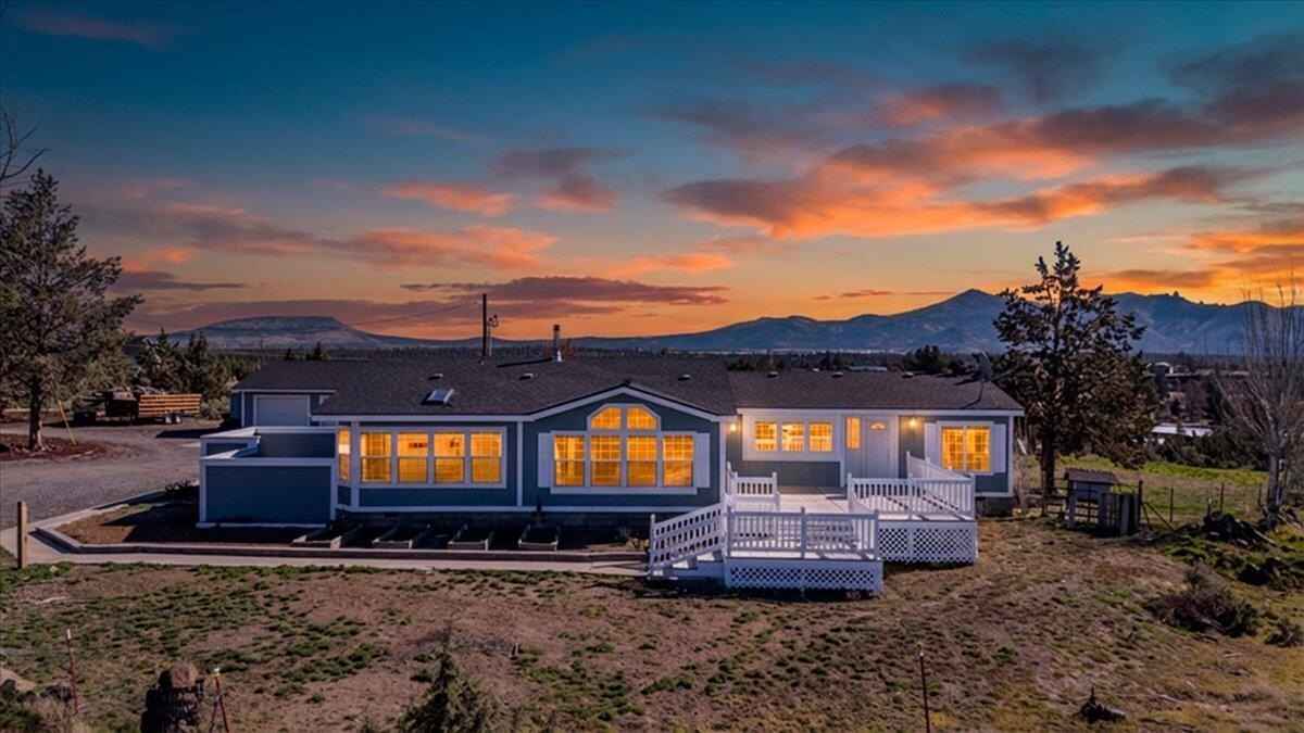 5200 NW Antelope Dr  