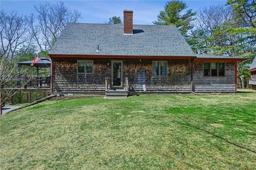 320 Shannock Rd  