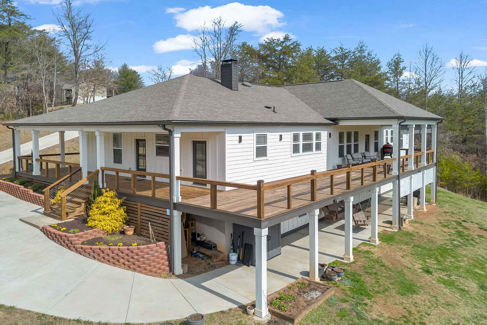 24 Chapel Hill Ln 40  