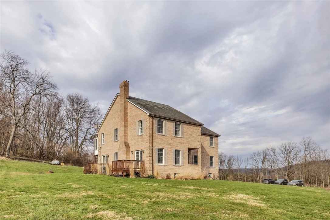 339 Lindsay Rd  