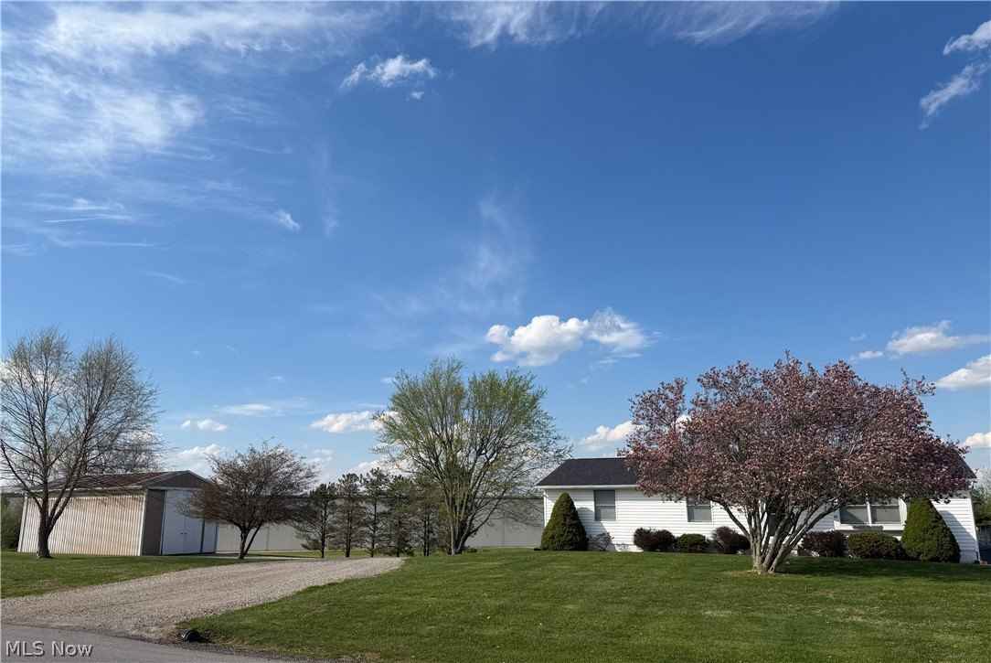 3585 Old Wheeling Rd  