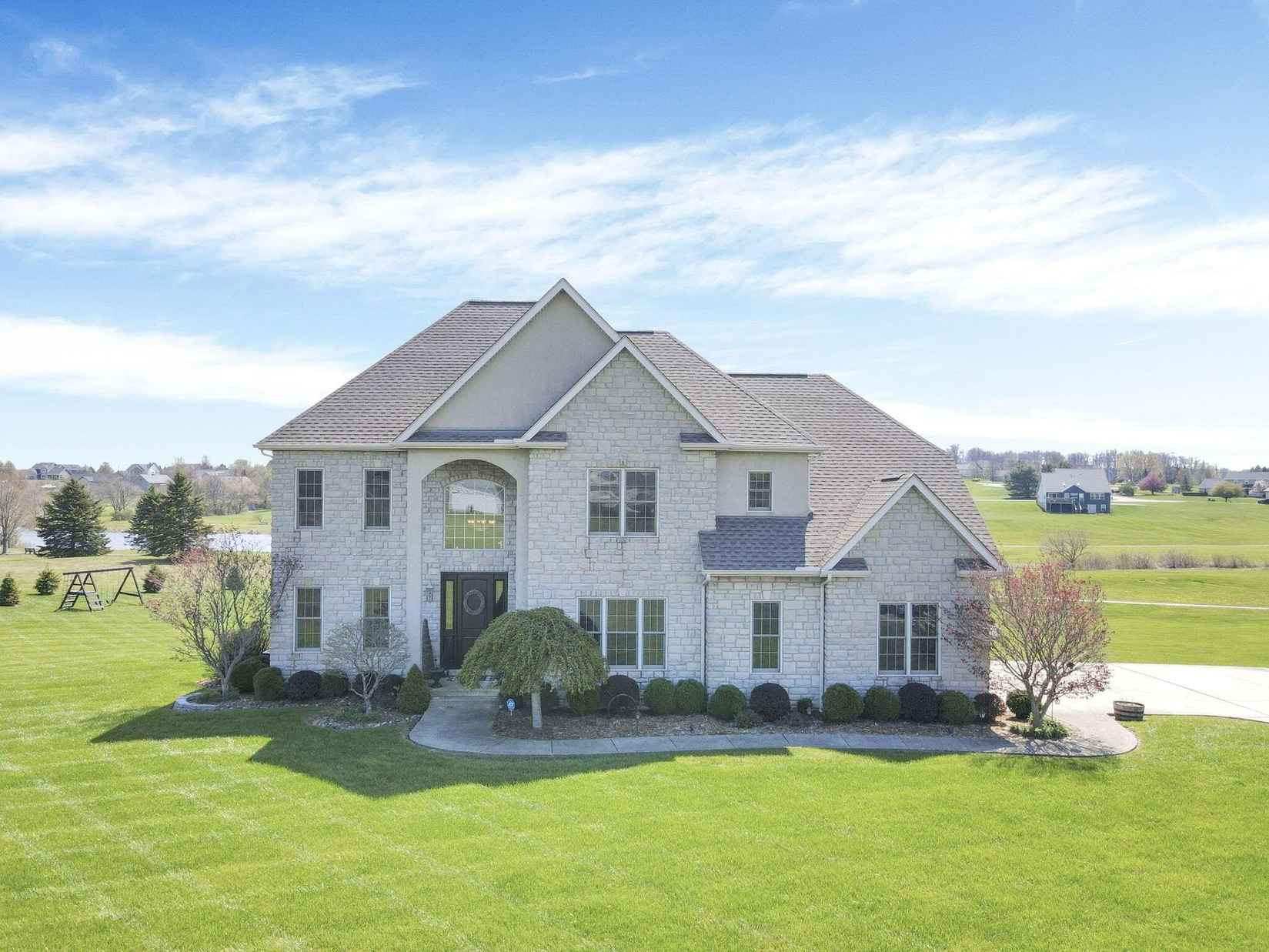 8547 Heather Lake Dr NW  