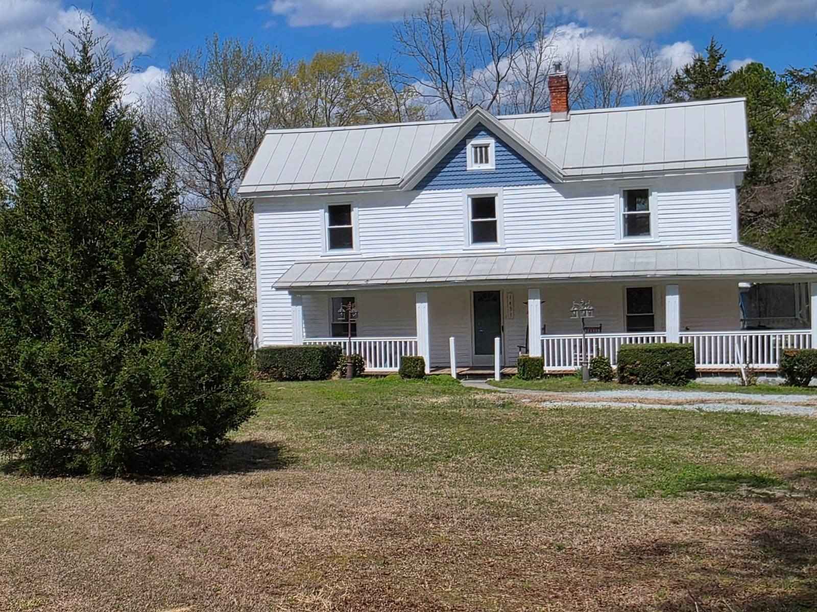 1431 Hawkins Loop  