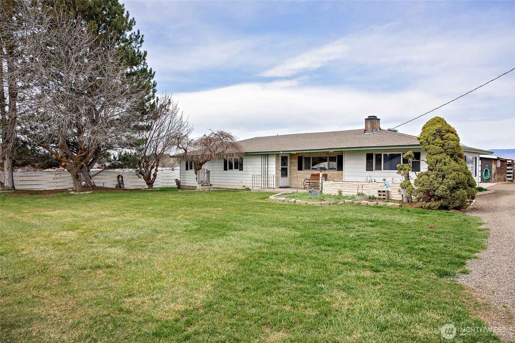 2611 Vantage Hwy  