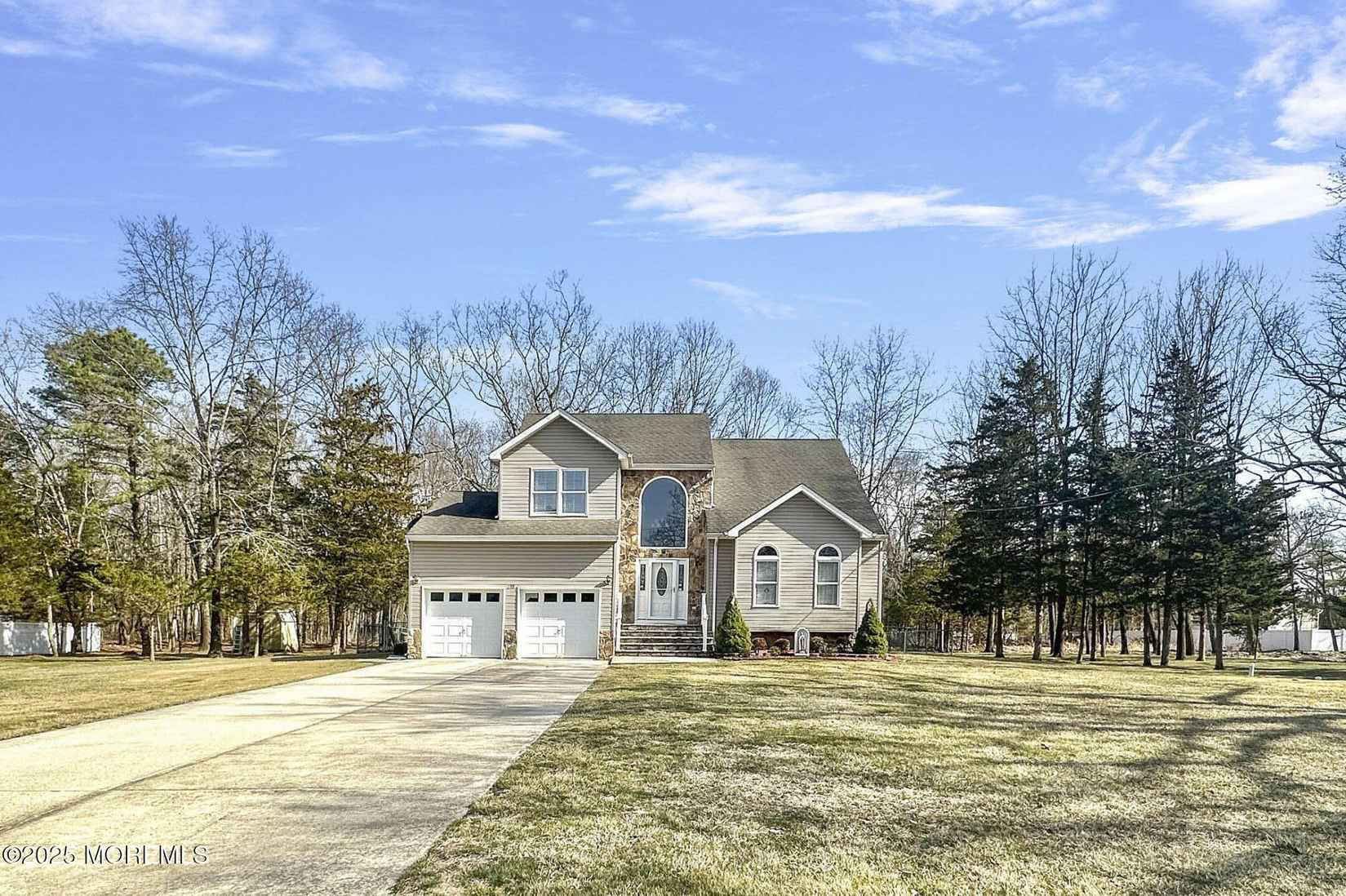 855 Miller Ave  