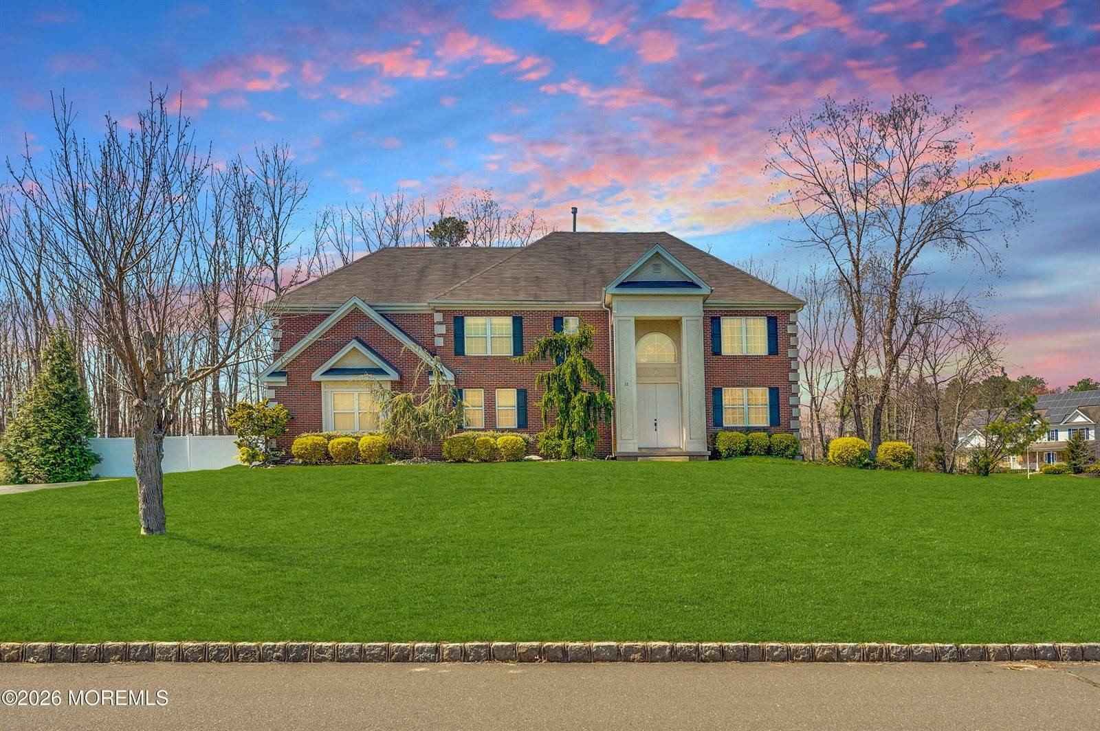 12 Fox Hollow Dr  