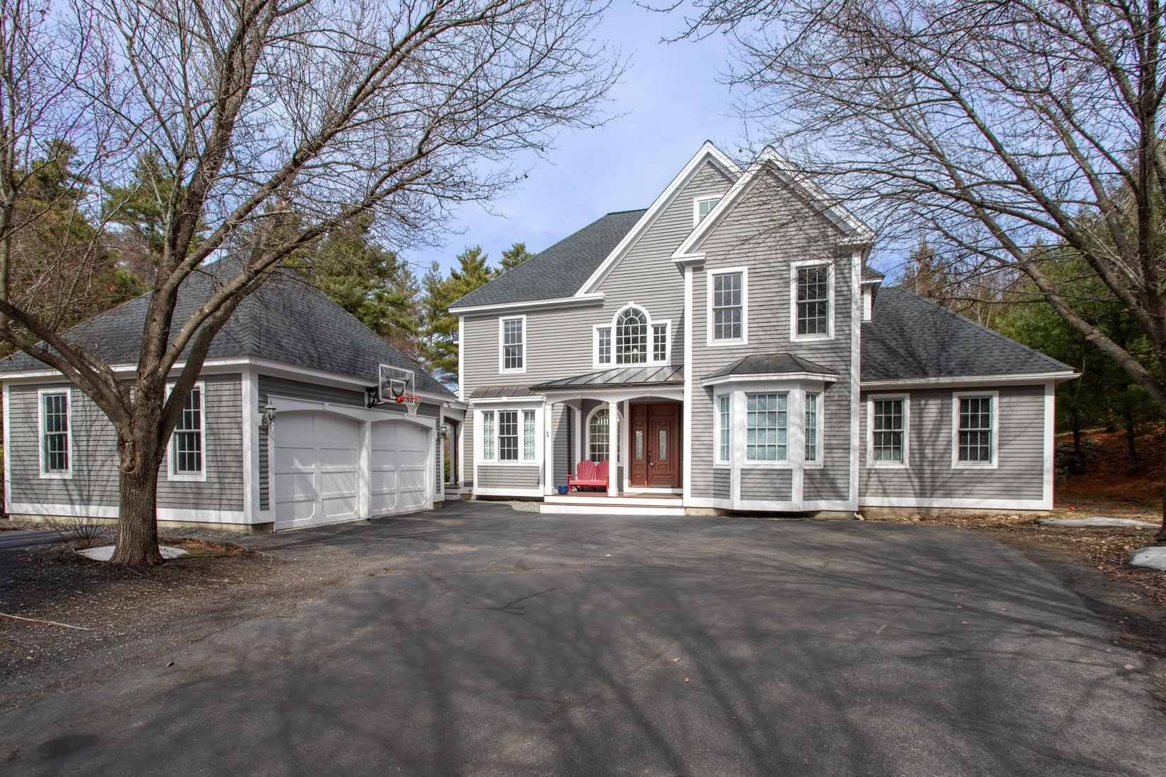 3 White Horse Dr  