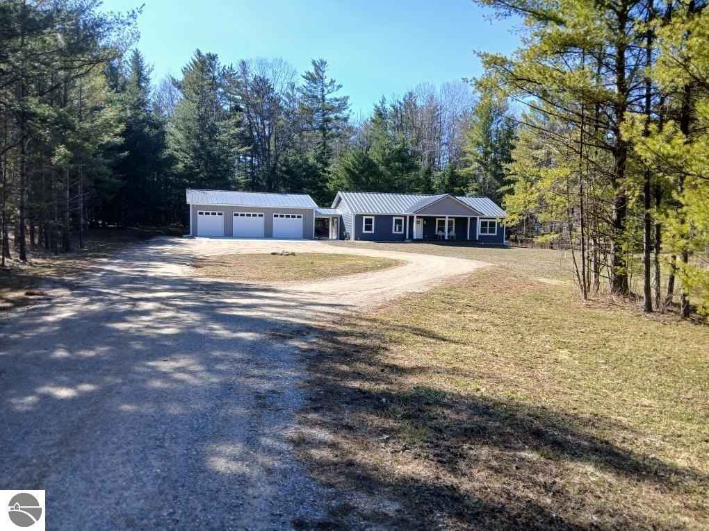 2210 Fox Run Rd  