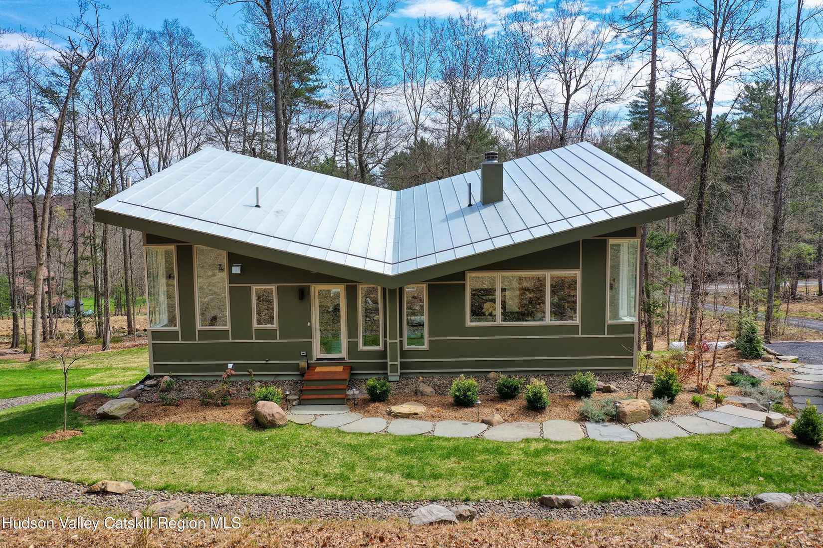 780 Oakwood Cir  