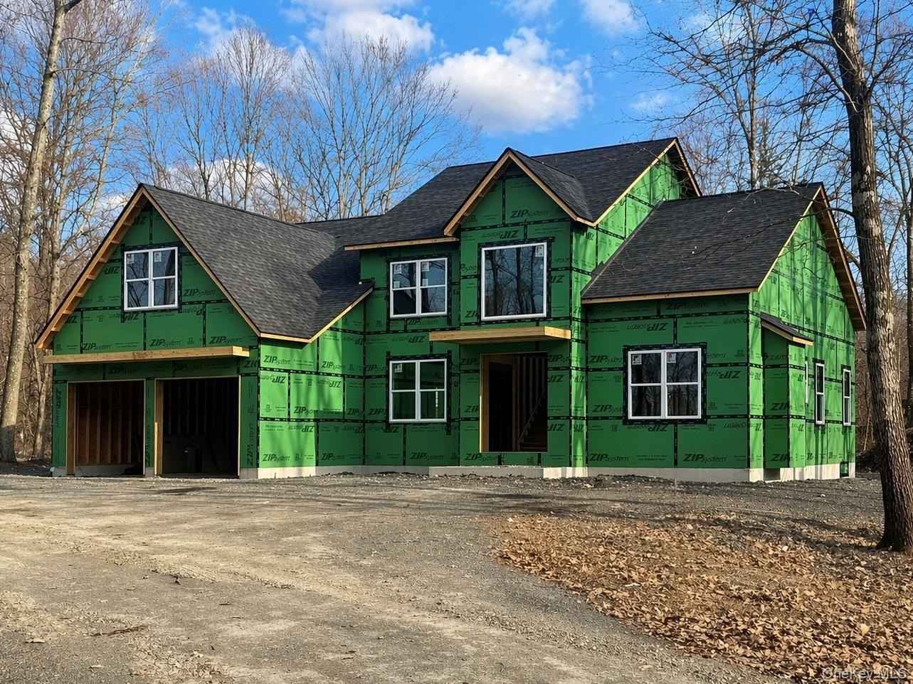 43 Maple Hill Dr  