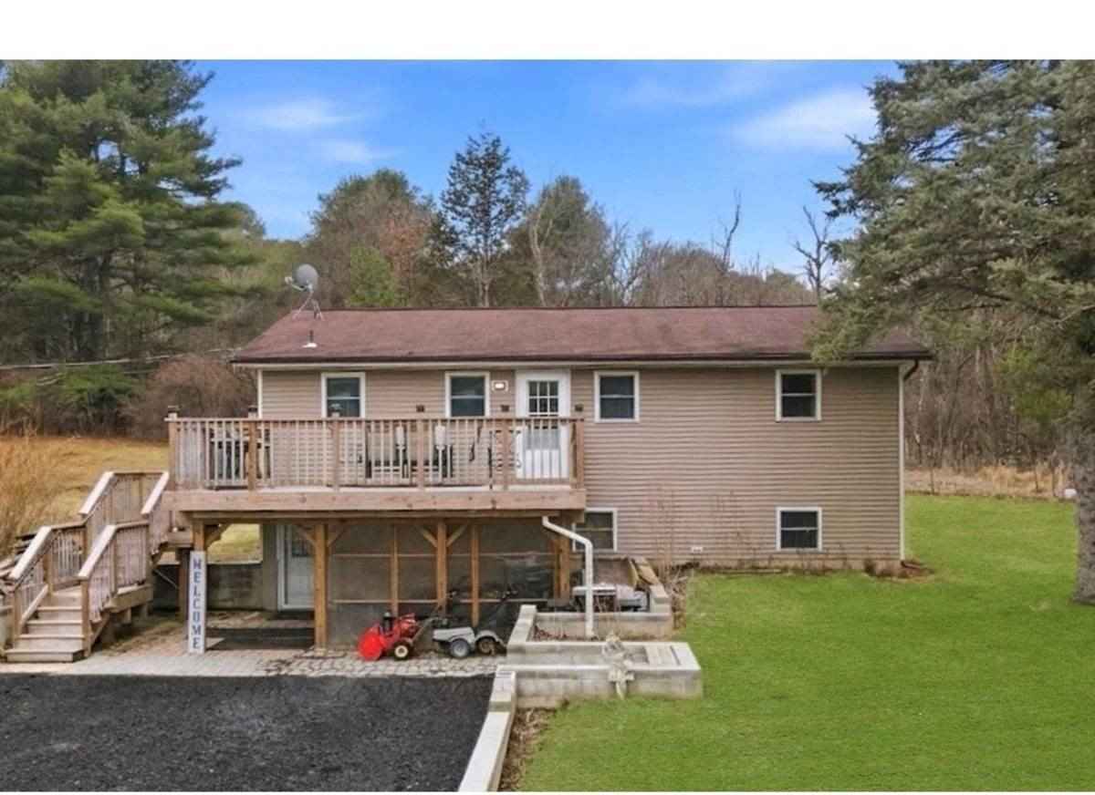 929 Gilbert Rd  