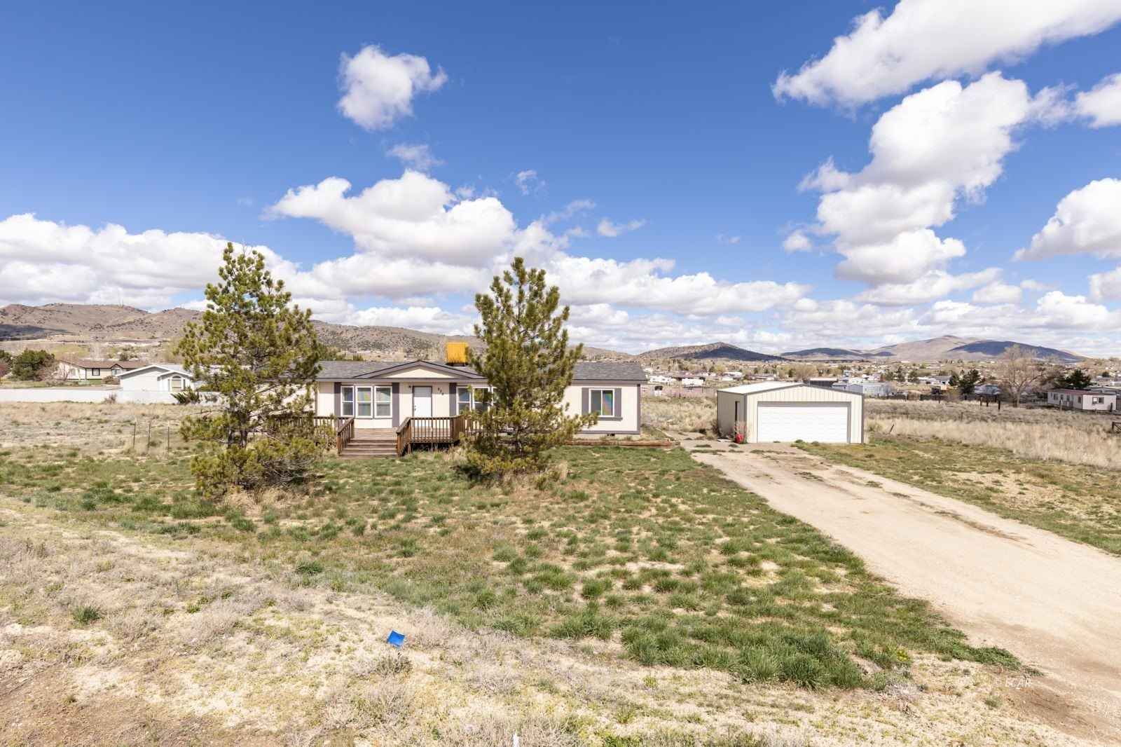 924 Spring Vly Pkwy  