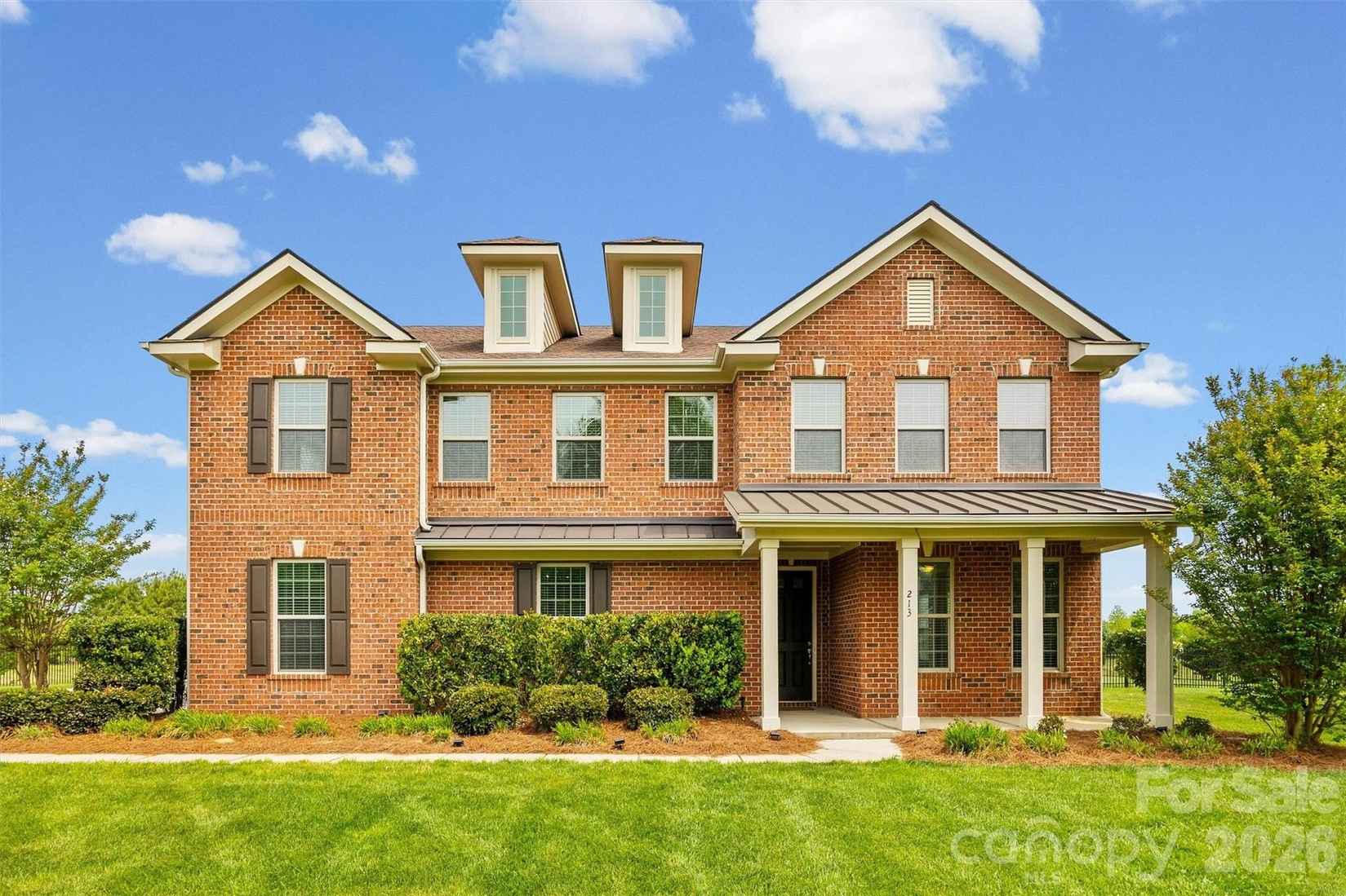 213 Candella Dr  