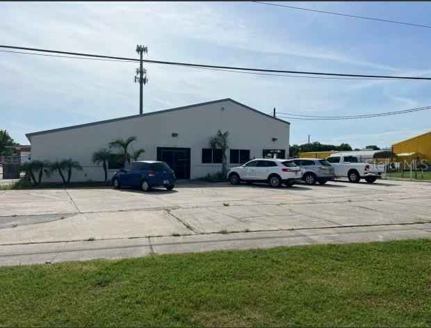 1200 S JOHN YOUNG Pkwy  