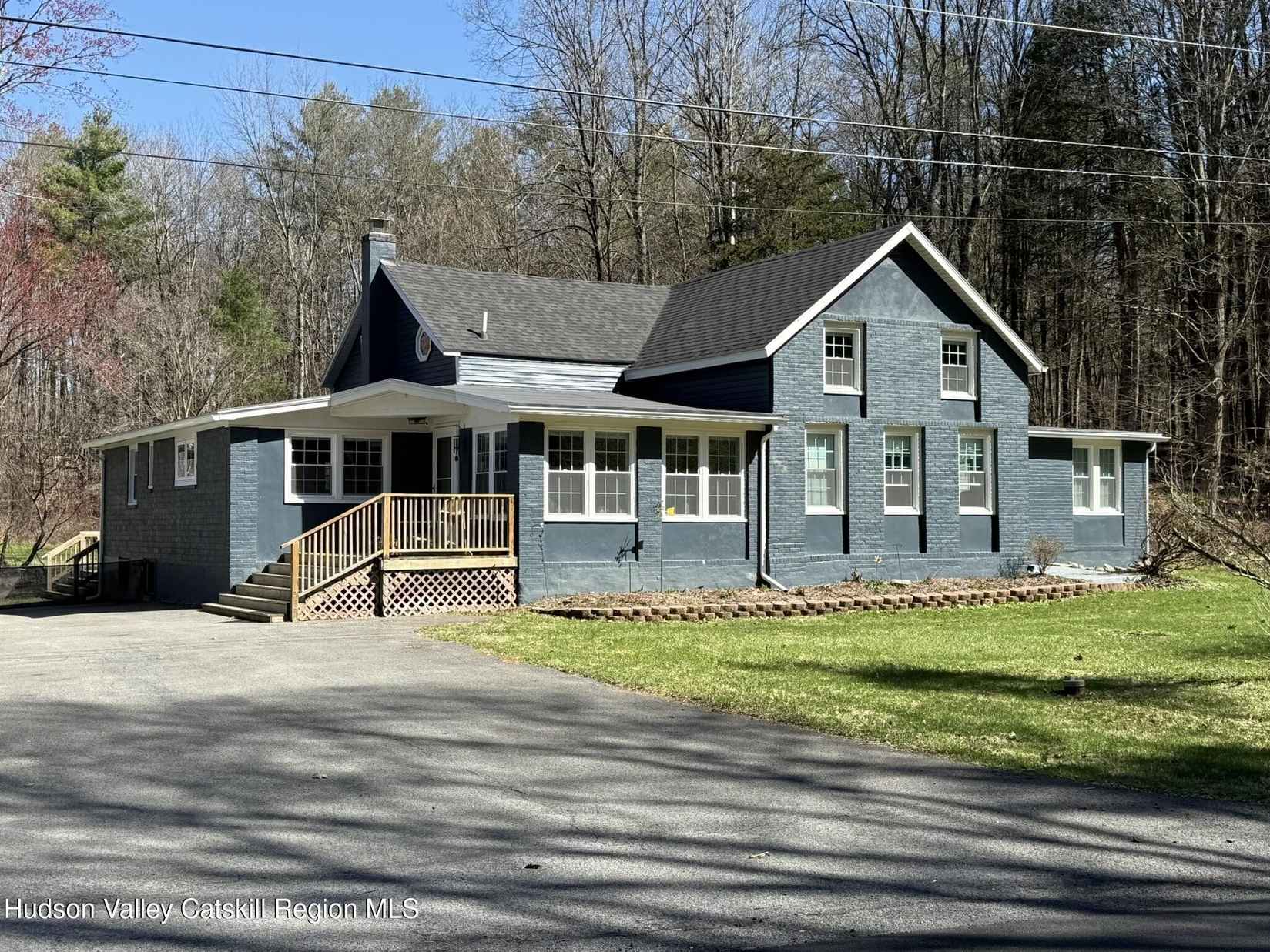 96 W Deans Mill Rd  