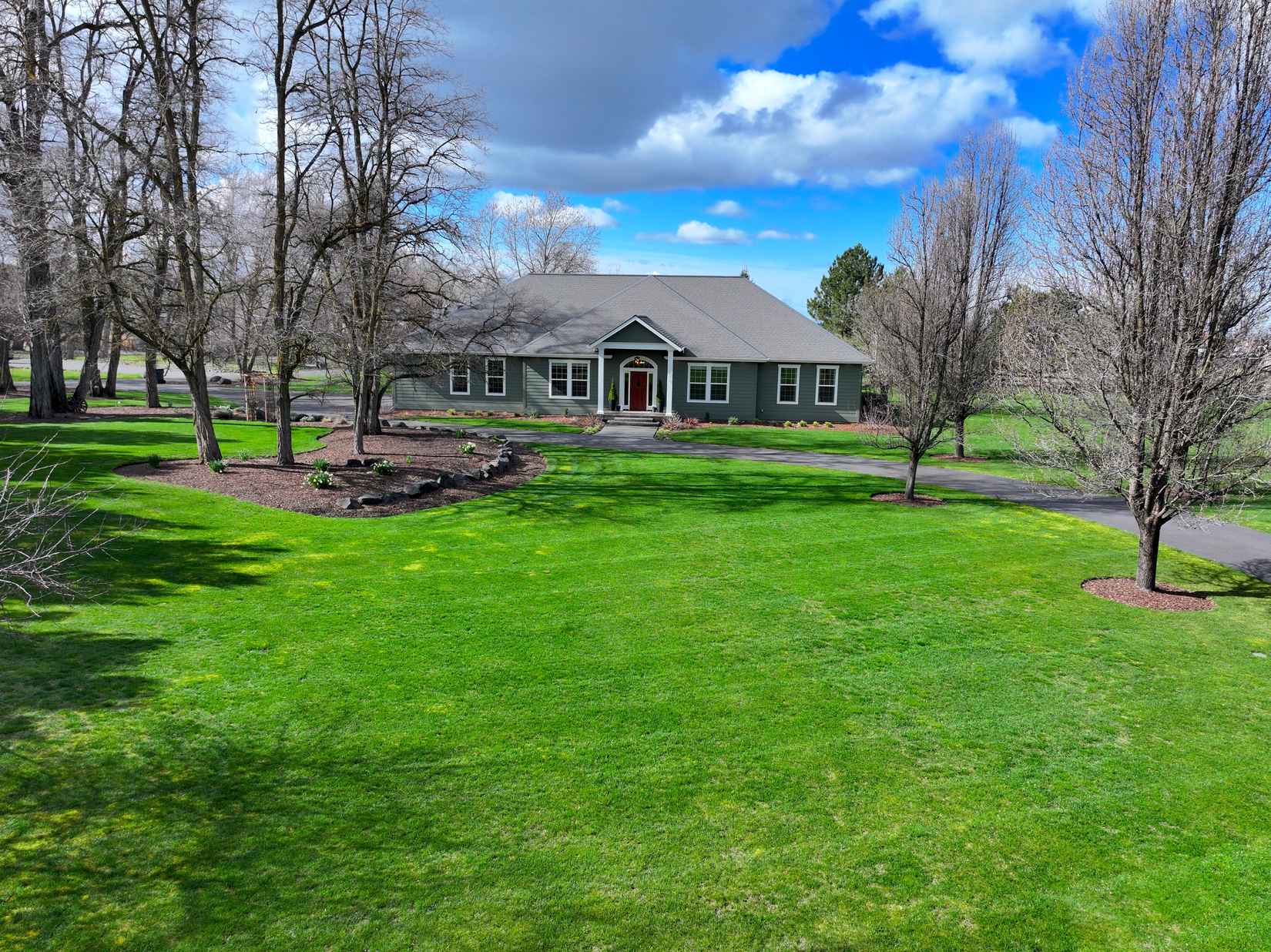 236 Looking Glass Rd  