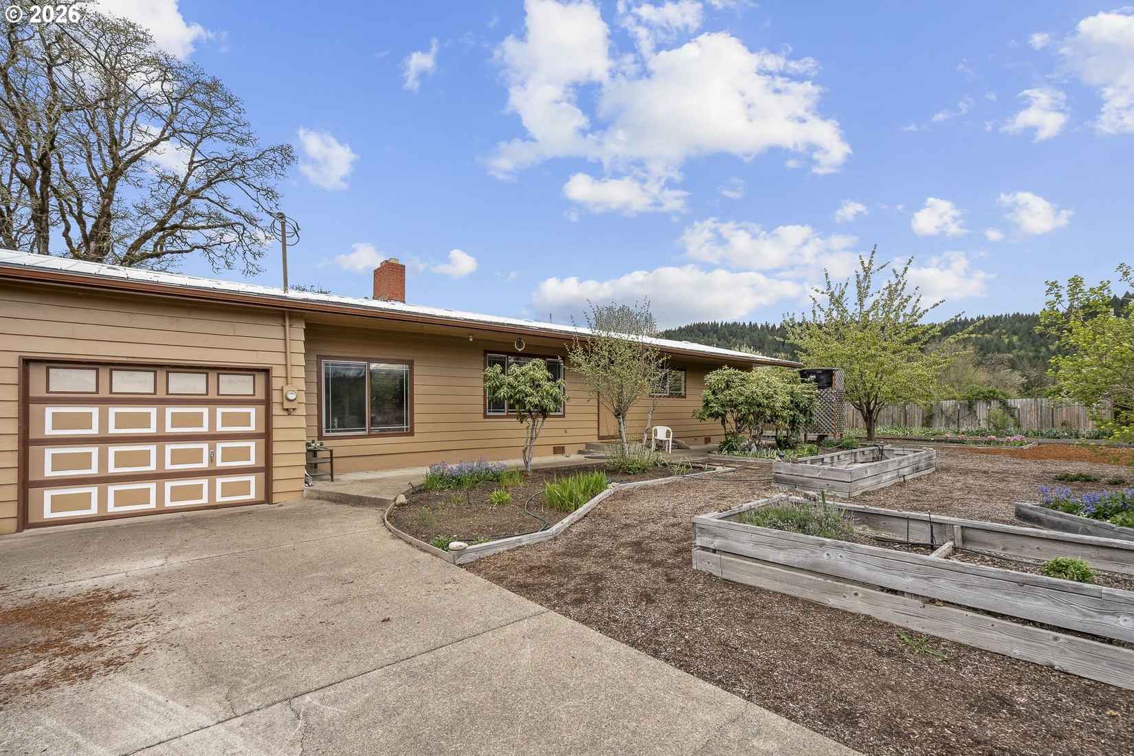 8775 FORT HILL Rd  