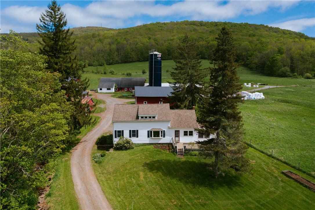 2400 Gladstone Hollow Rd  