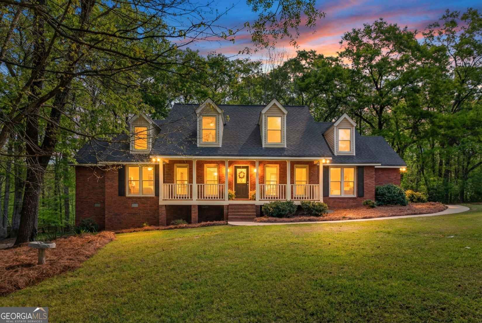 180 Riverbend Dr  