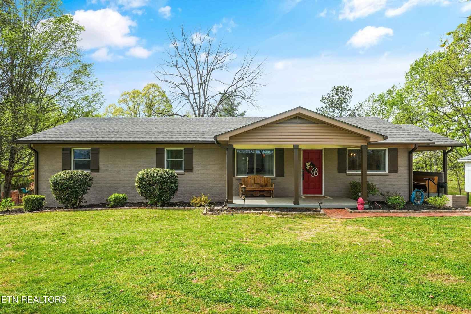 107 Harrison Ln  