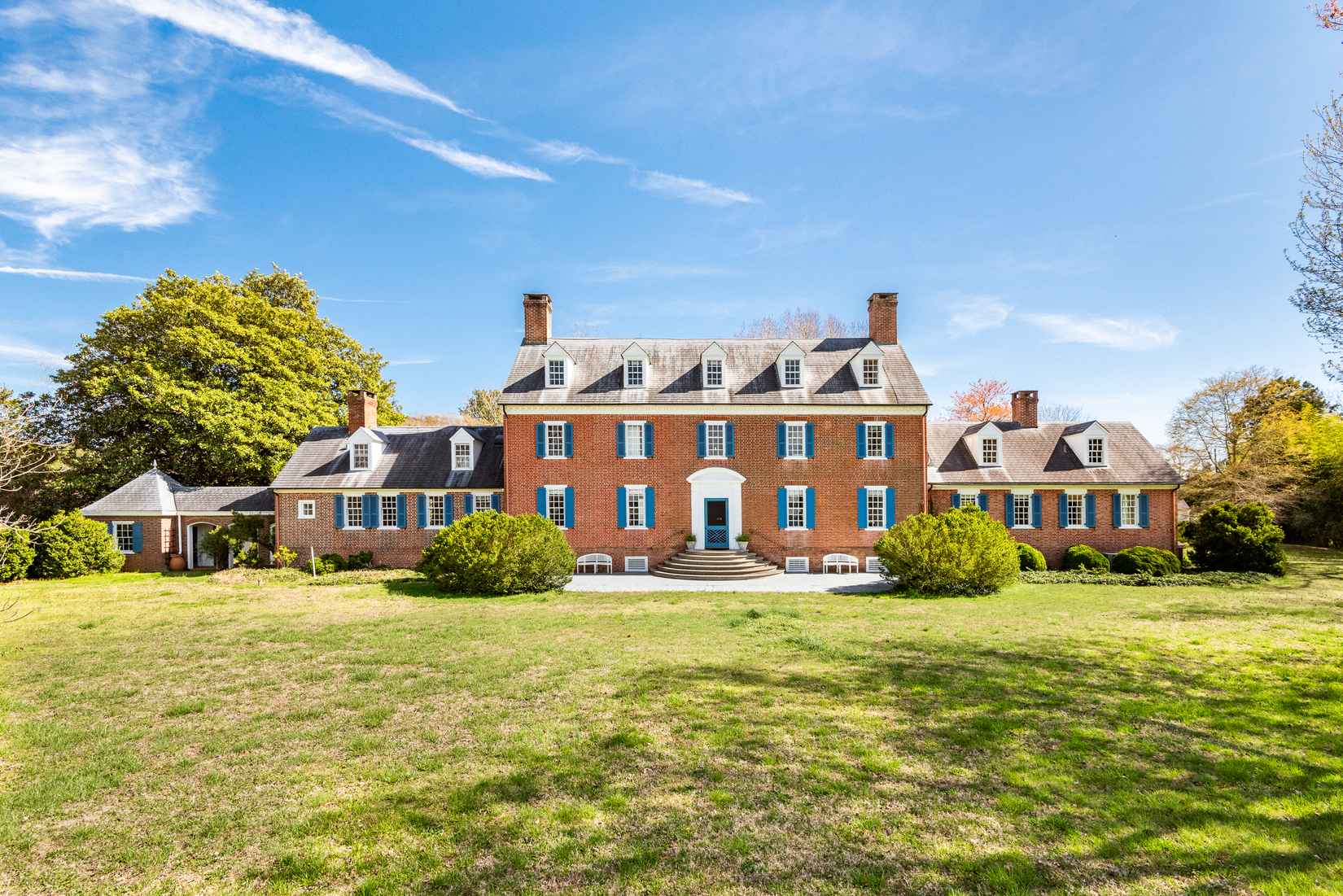 505 Manor House Ln  