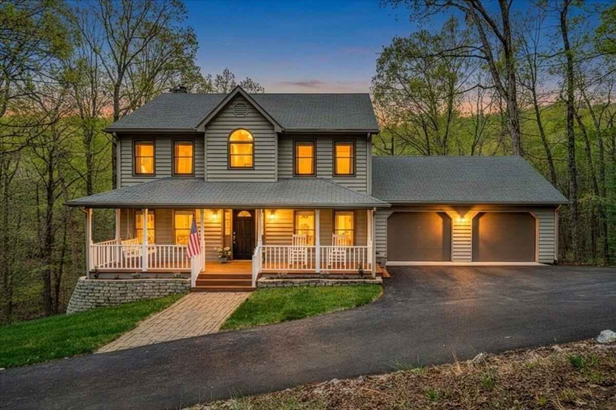 245 Timber Trail Ln  