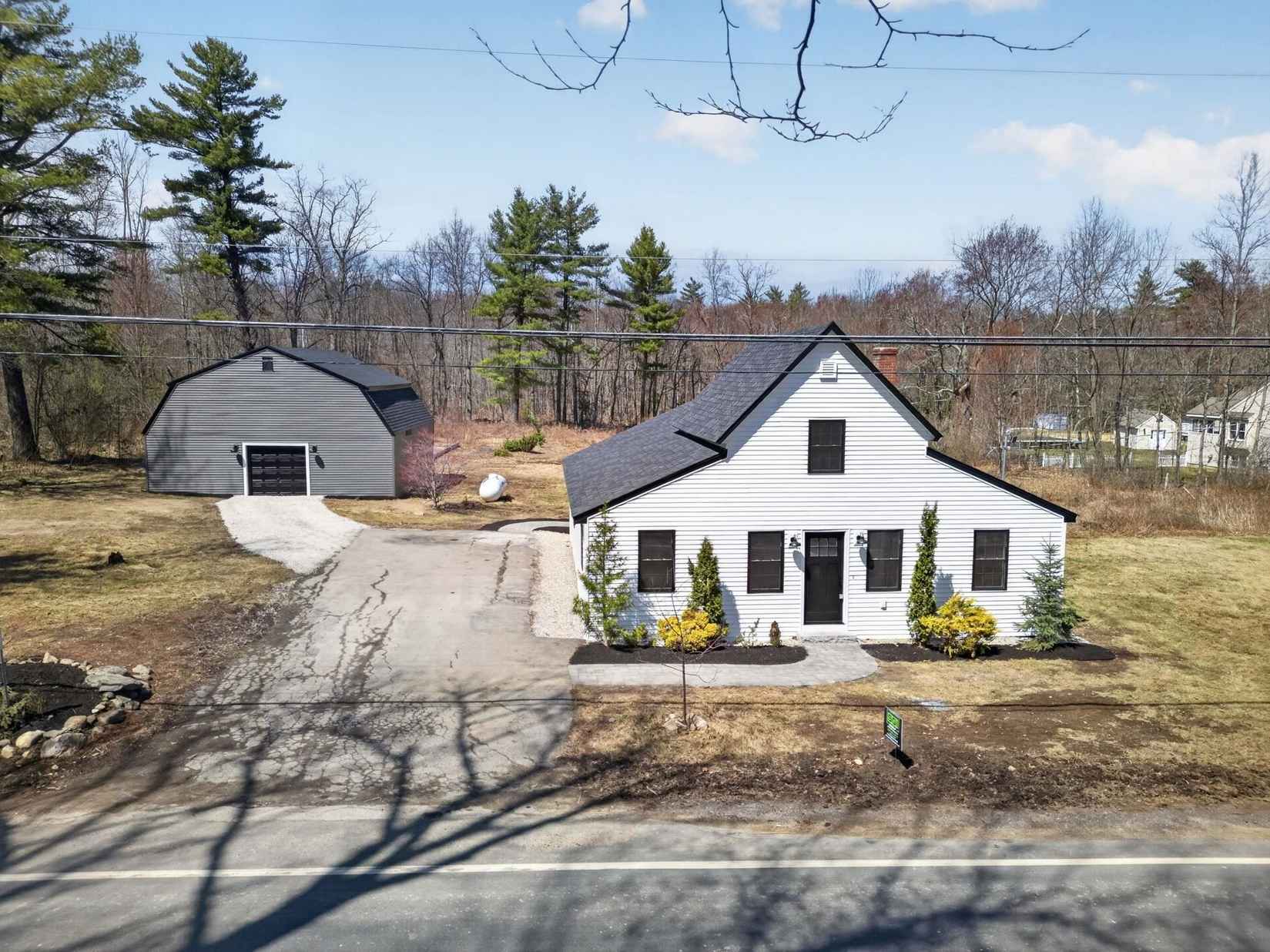 211 Sandown Rd  
