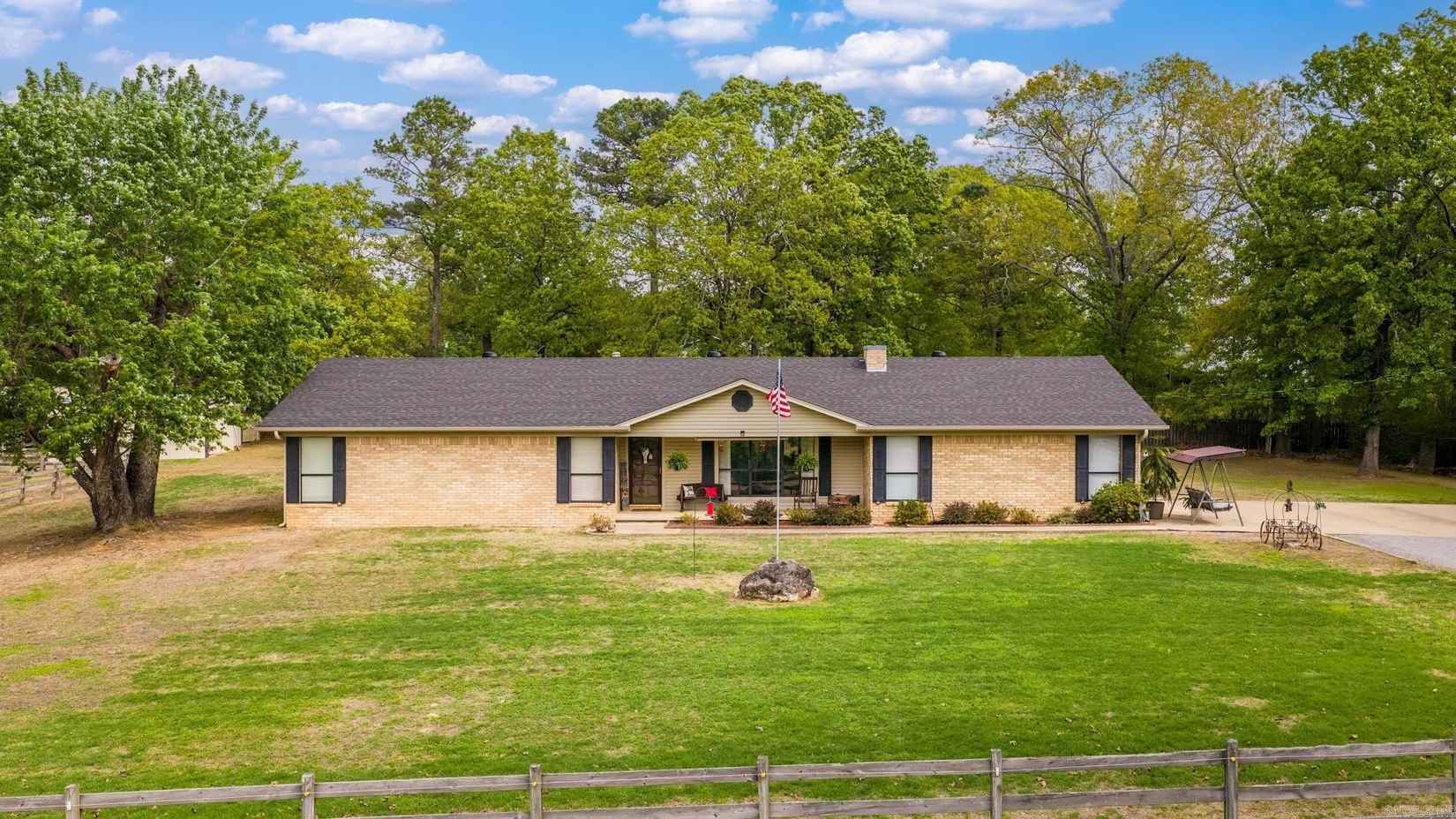 9 Hensley Dr  
