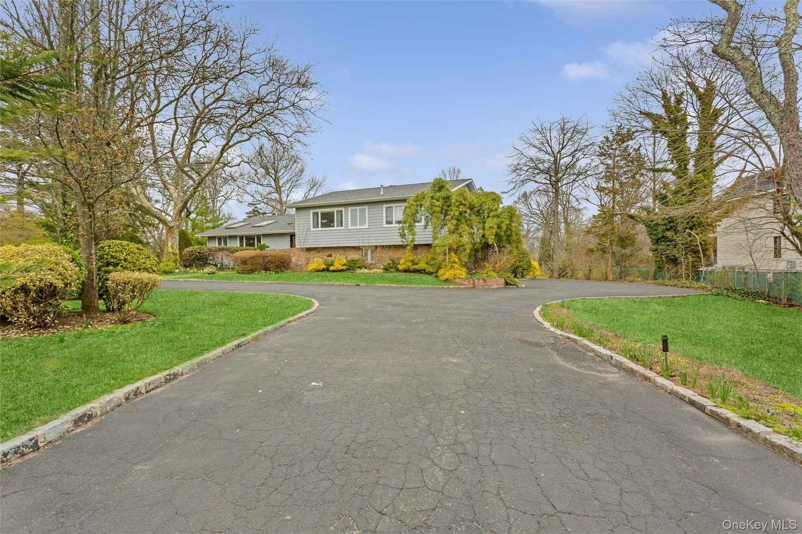 230 Richards Ln  