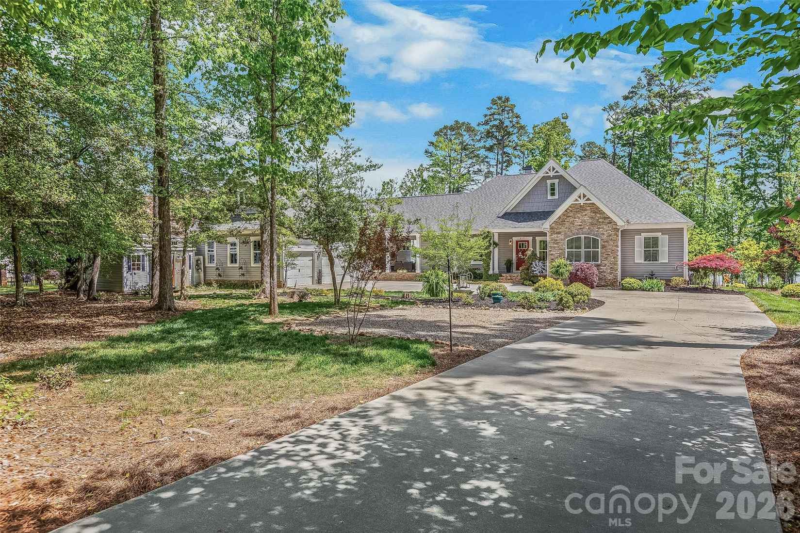 695 Scout Rd  