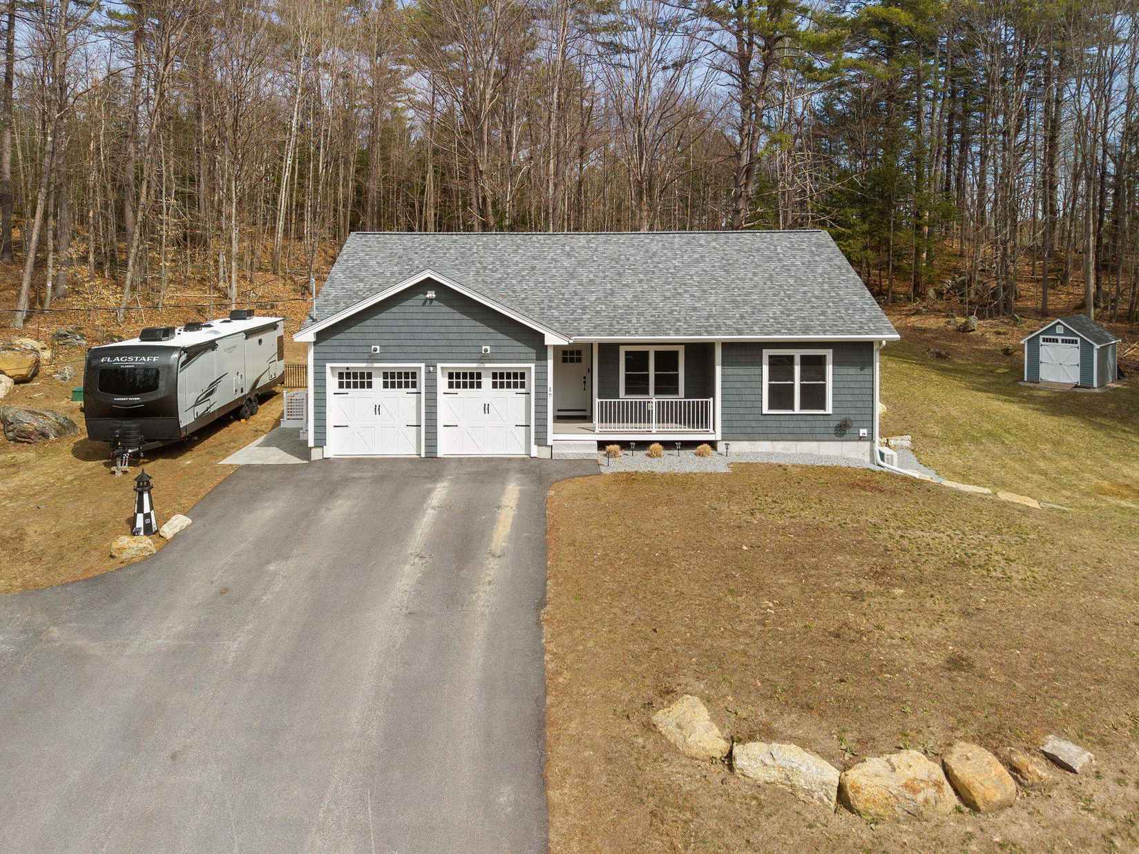 17 Fairgrounds Rd  