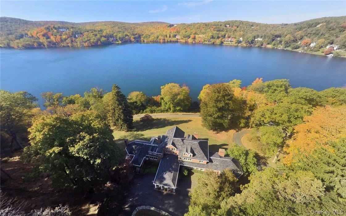 262 Tuxedo Rd  