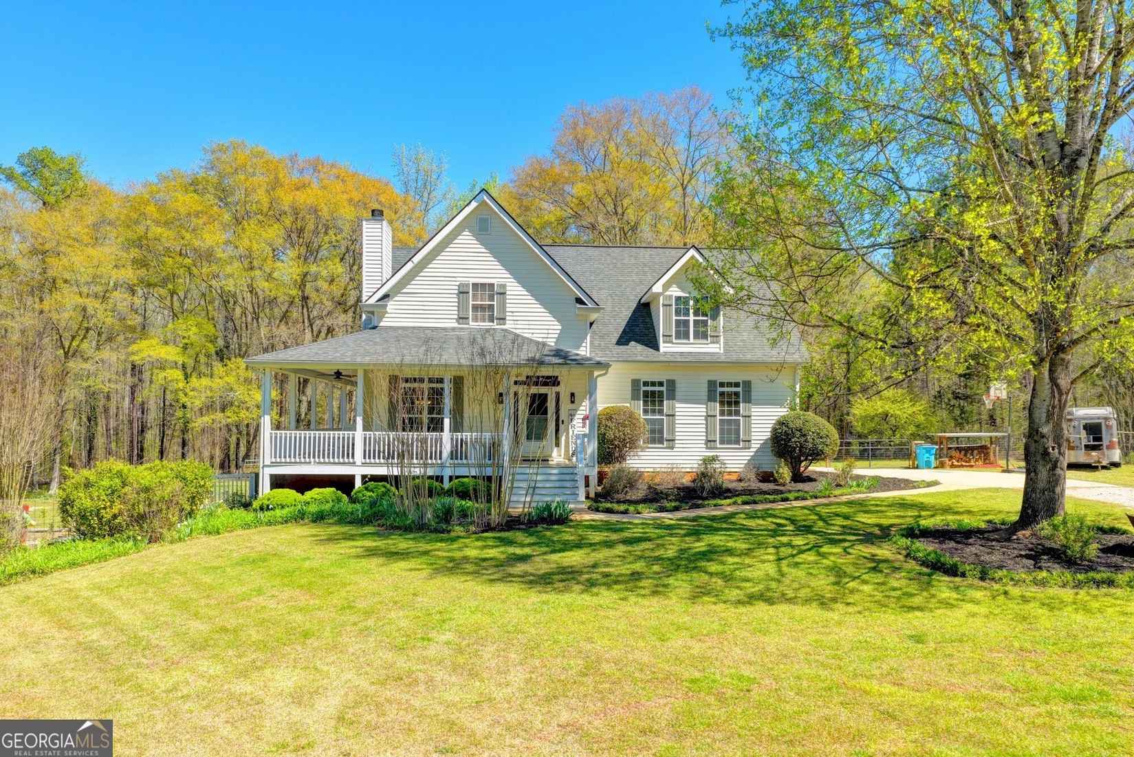 1555 LOWER RIVER Rd  