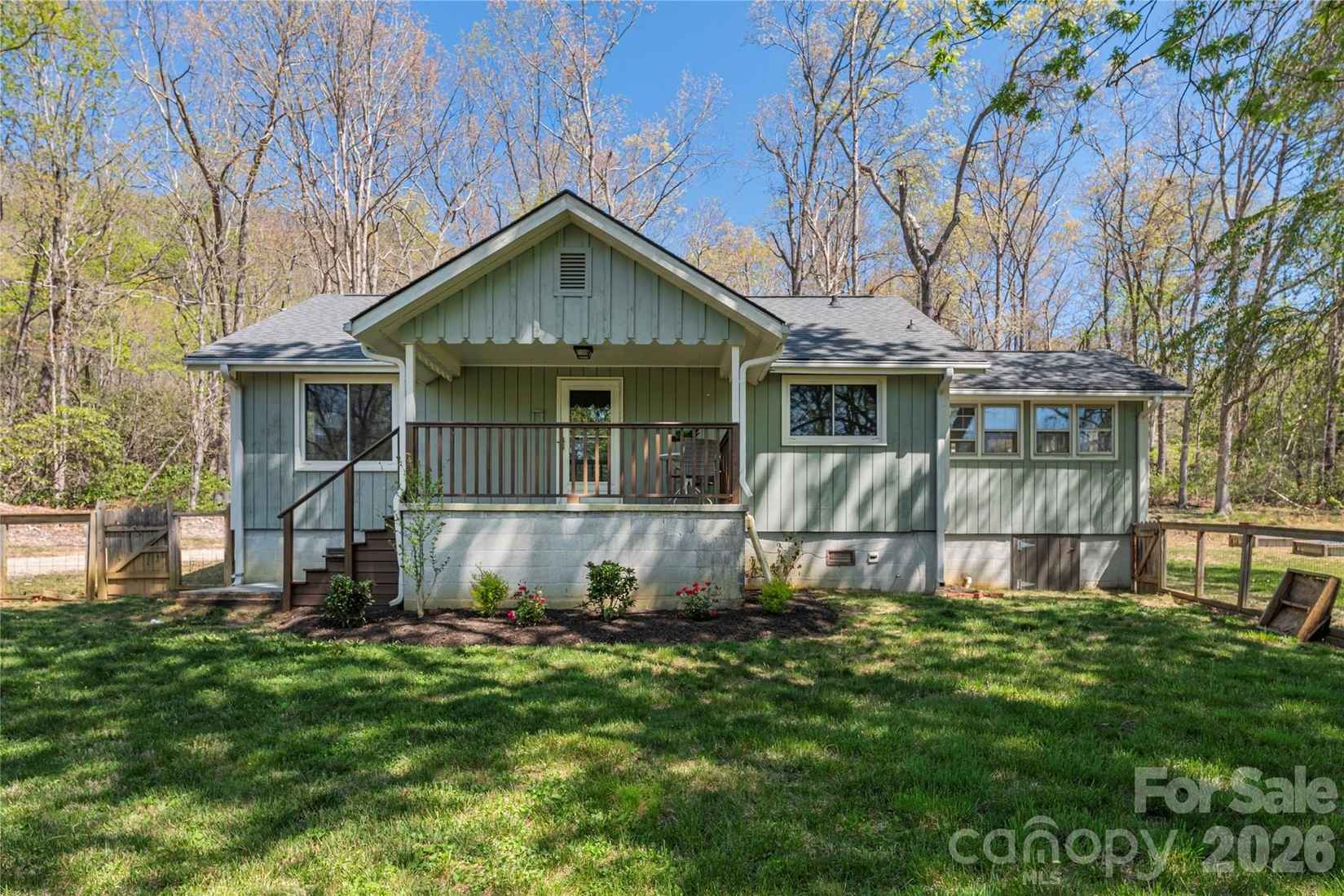 35 Grey Rock Vly  