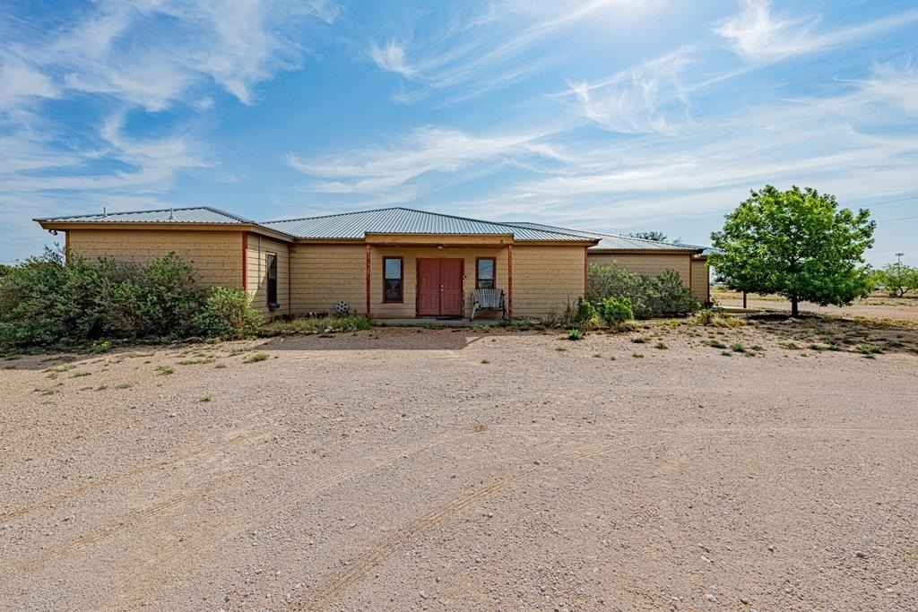 1915 S County Rd 1083  