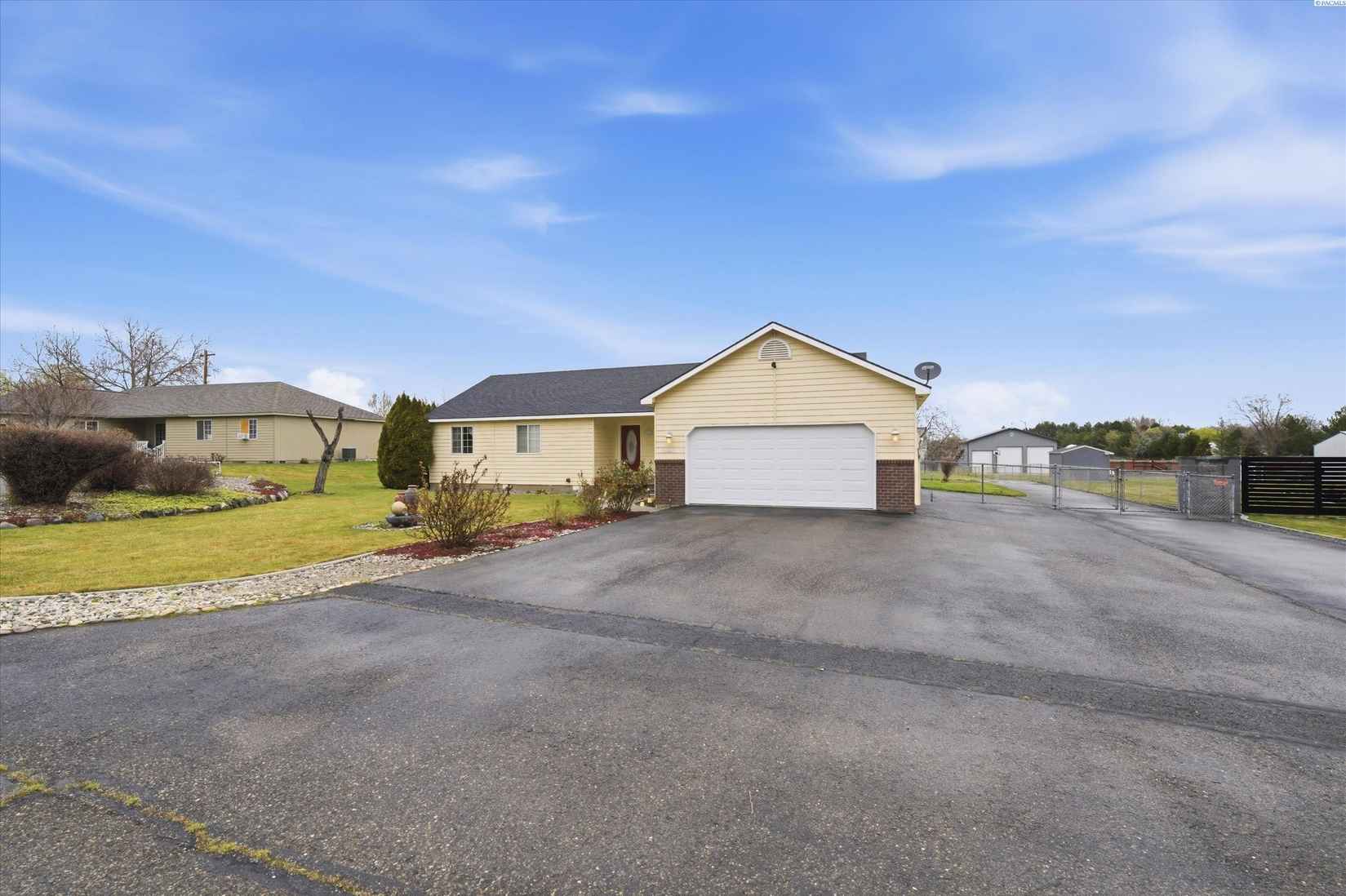 3828 Mountain Meadows Ct  