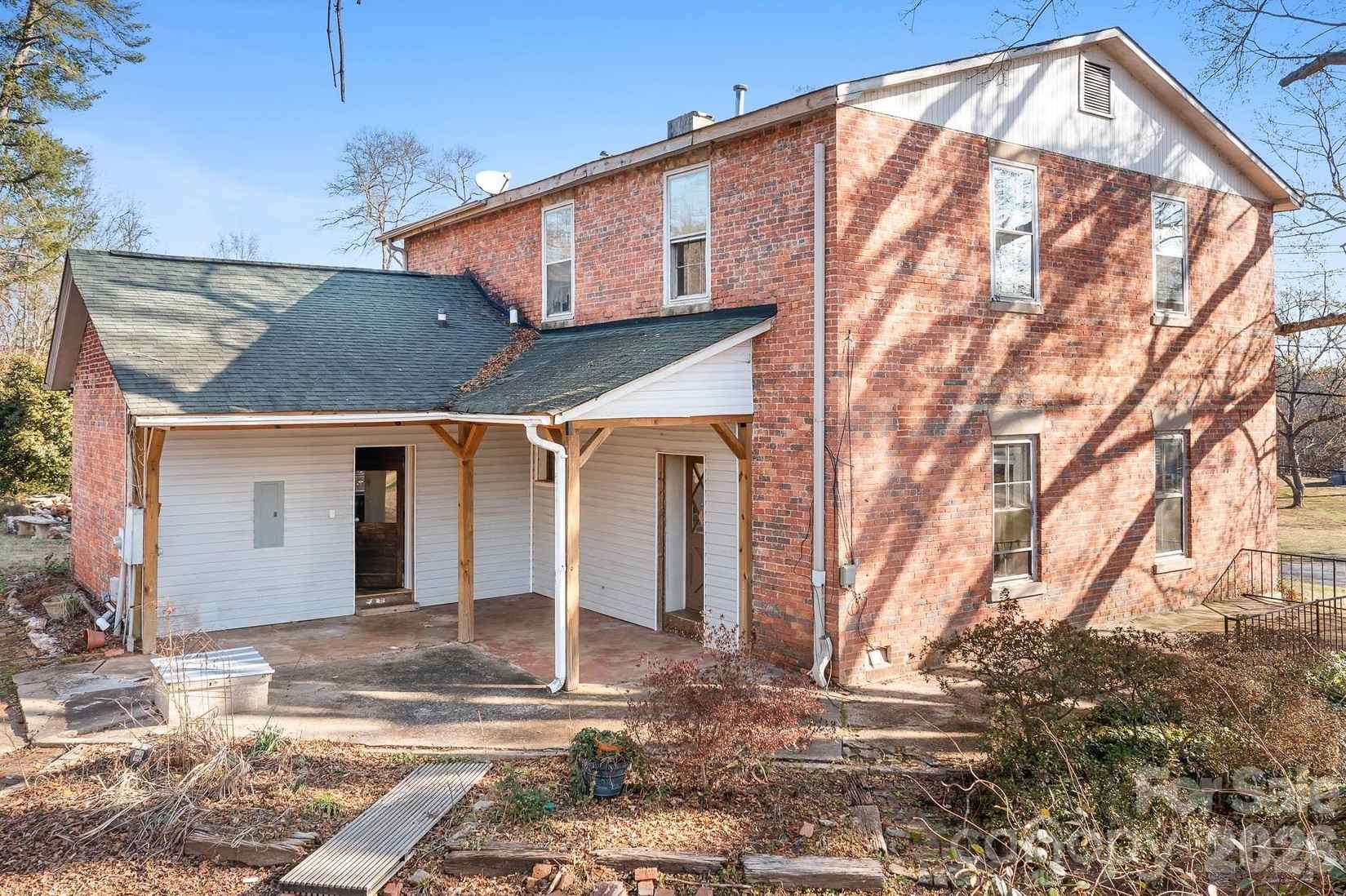 787 Startown Rd  