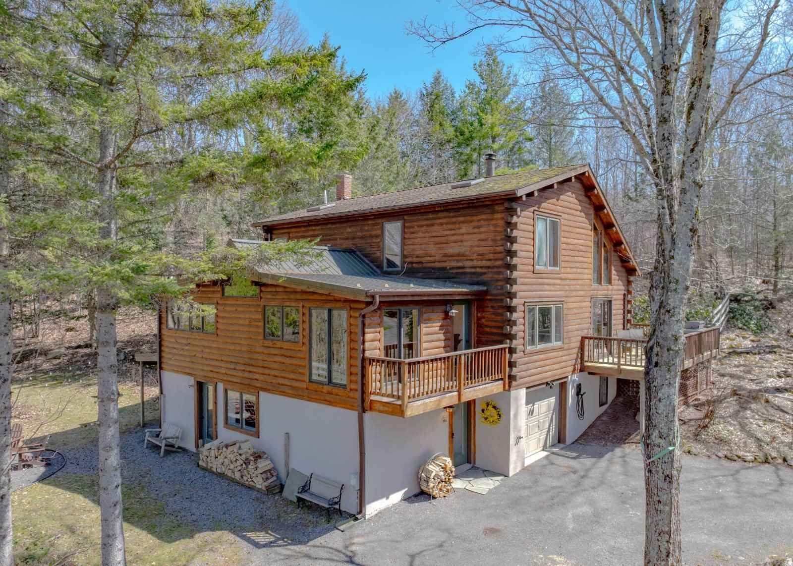 81 Barnum Rd  