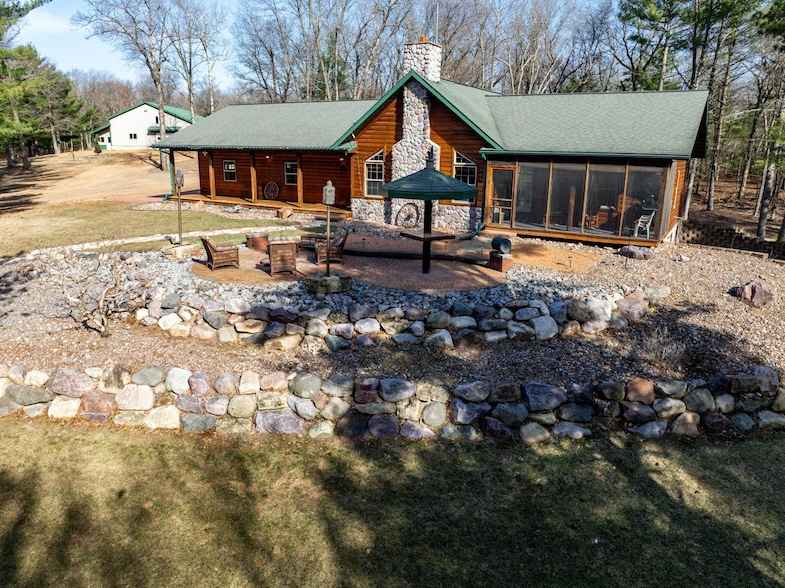 W2208 Mclean Dr  