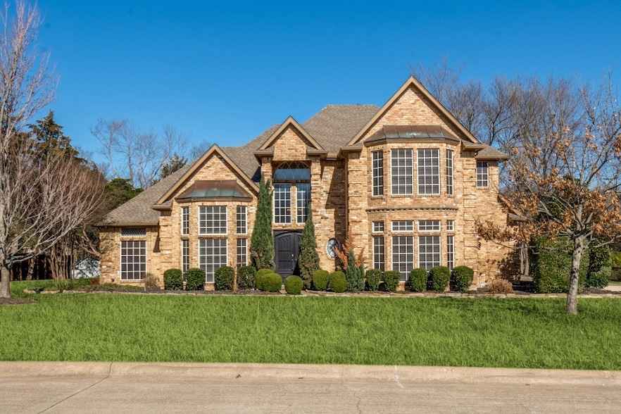 529 Chippendale Dr  
