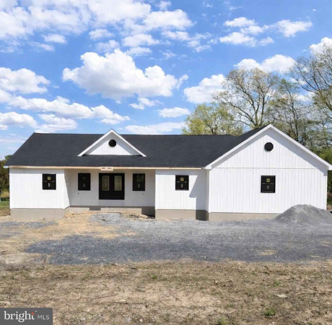 51 HOLLY ESTATES Dr  