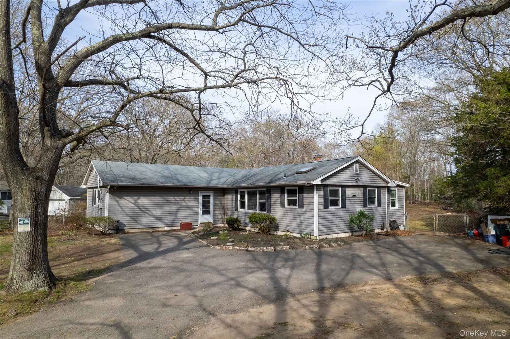 149 Miller Place Rd  