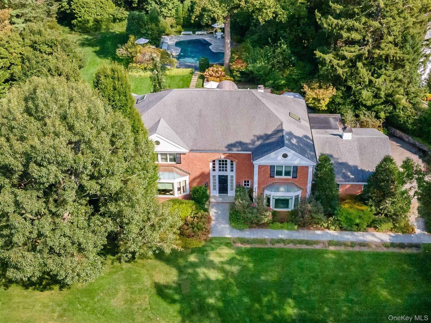 90 Elderfields Rd  