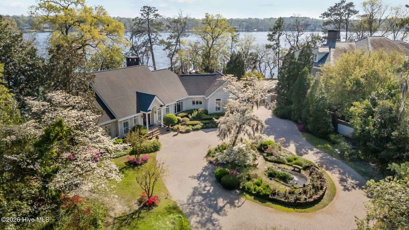 211 Wilson Pt Rd  